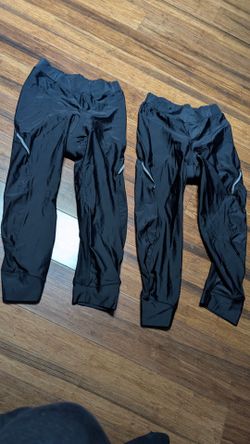 2 Padded Biking Capris, sz small