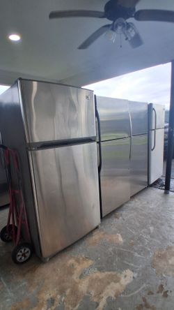 Refrigeradores $280 each