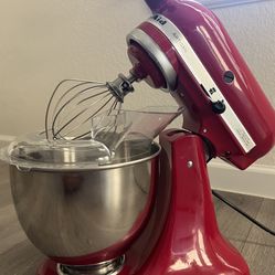 KitchenAid Stand Mixer – Barely Used! 