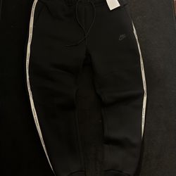 Nike Tech Sweats