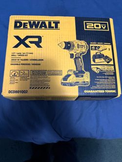 DEWALT 20V XR Lithium-Ion Cordless Brushless 1/2 in. Drill/Driver Kit with (2) 4.0 Ah Batteries and Charger