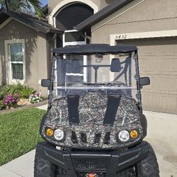 Axis 500 4x4 UTV with Tilting Cargo Bed and Windshield - 29.69 HP (Camo)

 Under 50 hours of Uses, With 23.8 Miles.