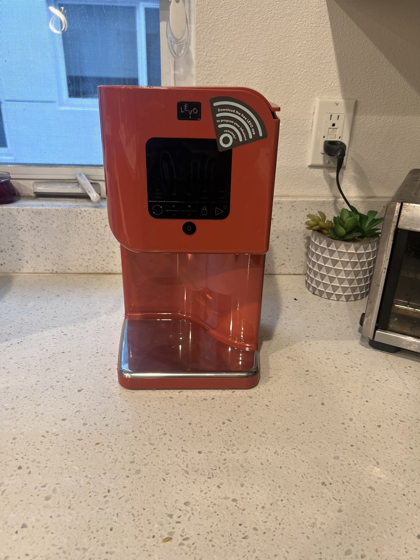 NEW! LEVO II+ - Herbal Oil Infusion Machine Plus Filter Technology - Botanical