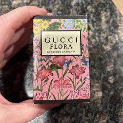 NEW GUCCI FLORA GORGEOUS GARDENIA EAU DE PARFUM MINI $20!