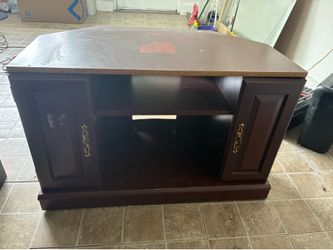 FREE - Entertainment Center/Table