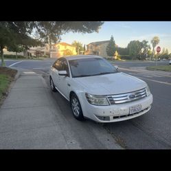 2009 Ford Taurus