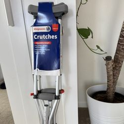 Crutches - Adjustable Height 