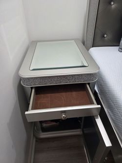Light stand