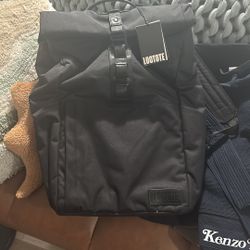 LOCTOTE ONYX BACKPACK