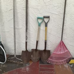 MOVING SALE  GARDEN TOOLS  ALL 9 TOOLS FOR $20 PICK UP IN WESTMINSTER CITY 92683 WESTMINSTER BLVD AND SPRING DALE 