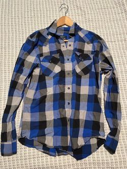 American Eagle men’s long sleeved L