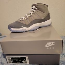 Jordan 11 Cool Grey (DS) Size 7Y