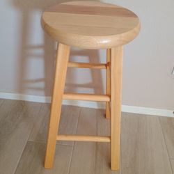 Bar Stool (24 Inch Floor To Seat). Deer Vly 67th Ave 85310