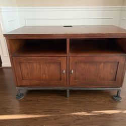 Ethan Allen TV/Entertainment Console