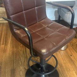 SET OF 4 BARSTOOLS