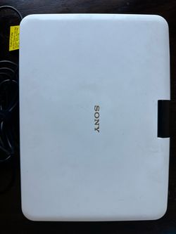 Sony DVP-FX820 Portable CD/DVD Player swivels with ac and car adapter