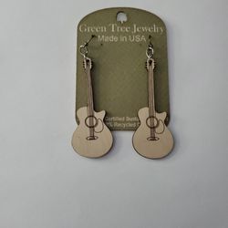 Green Tree Jewelry  Guitar Pierced Earrings