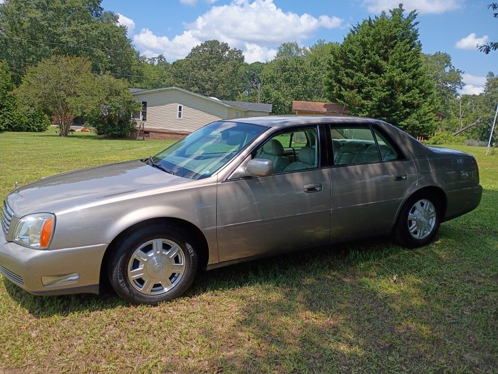 2004 Cadillac DeVille