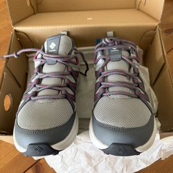 Tenis size 6y. Nuevos