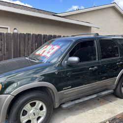 2002 Ford Escape 