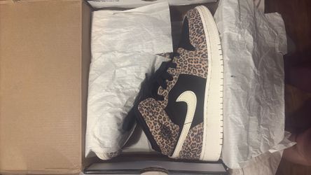 AIR Jordan 1 MID SE (GS)