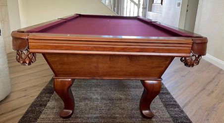 Pool Table 8ft ( Free Delivery & Set Up & New Color Felt Of Your Choice ) 