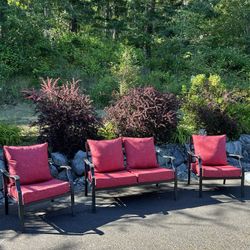 Outdoor Patio Conversation Set With Cushions