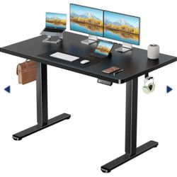 Electric standing desk