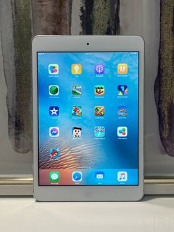 Apple iPad Mini 1st Gen A1432 16GB Tablet 7.9” iOS 9.3.5 - $25