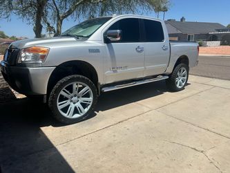 2014 Nissan Titan