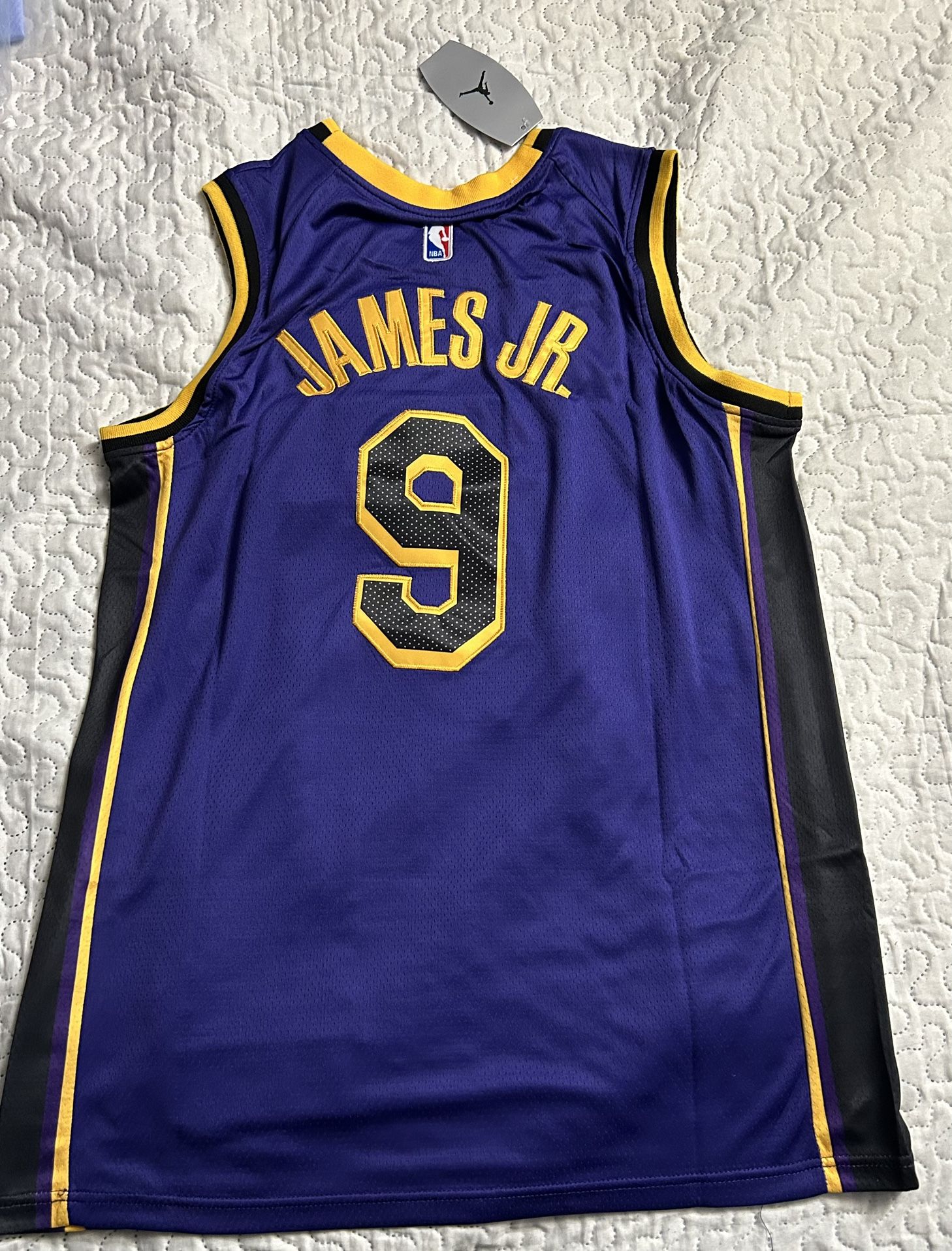 Los Angeles Lakers Size Large