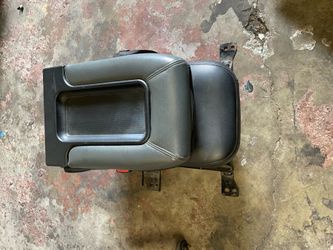 99-07 Silverado jump seat