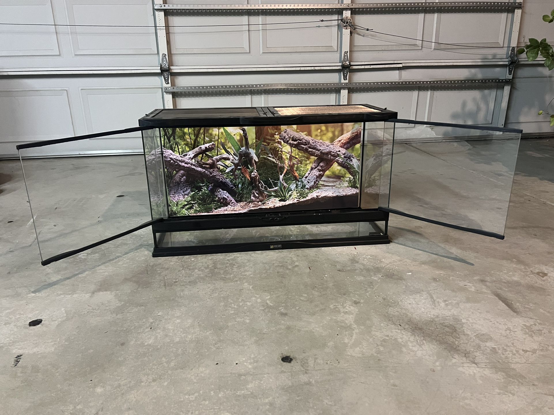 Reptile Enclosure 