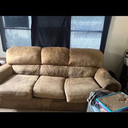 Couch That Turned Into A Bed 