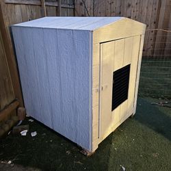 Dog House And Heater 