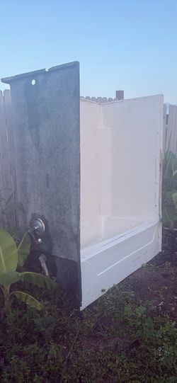 Baño con tina para 6 x 5
