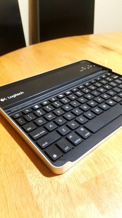 Keyboard bluetooth ipad2