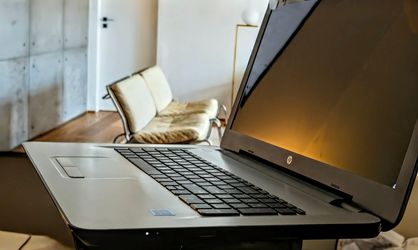 Laptop