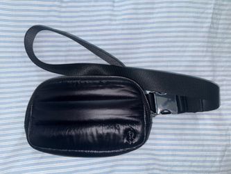 Lululemon Black Wunder Puff 1L Belt Bag Fanny Pack - NEW