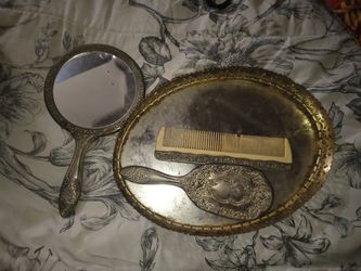 Antique Silver Vanity Set Think The Tray Have Gold In It Not Sure Or Gold Plated