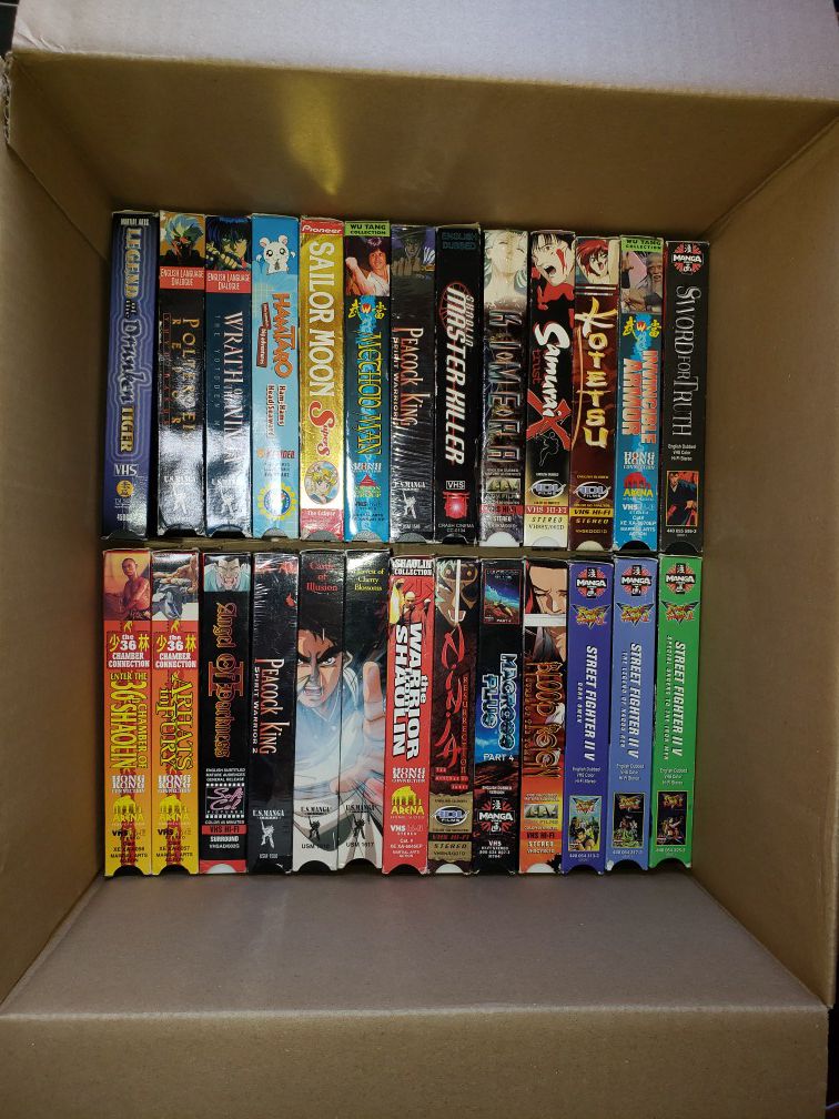 Lot of 65 VHS anime, kung fu, Sailor Moon, Pokemon