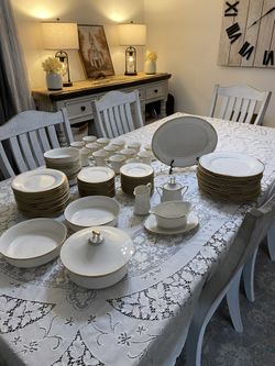 Noritake Golden Lily Fine China Made in Japan