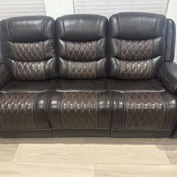 Marquee Leather Triple Power Reclining Sofa