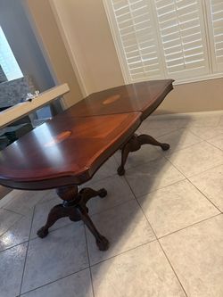 Dining set.