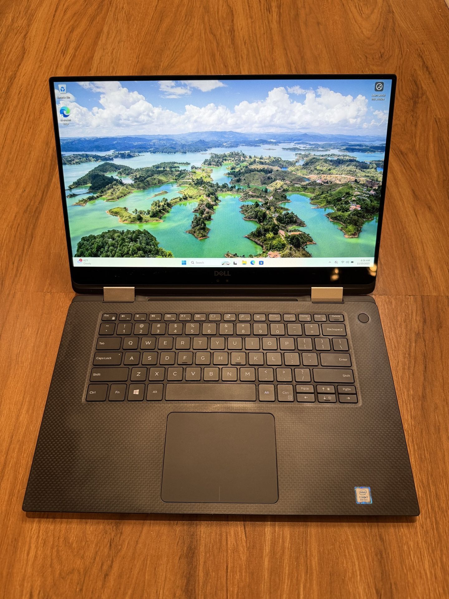 Dell XPS 15 9575 2n1 core i7 8th gen 8GB Ram 500GB SSD Windows 11 Pro 15.6” UHD Touch Screen Laptop with charger in Excellent Working condition!!!!!