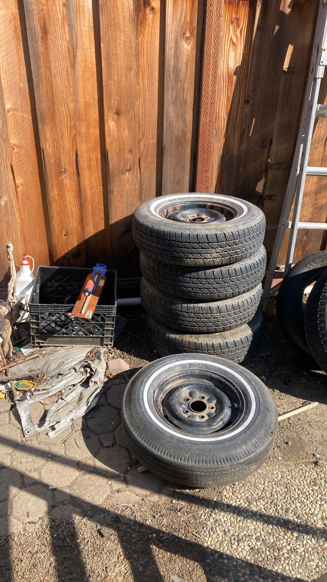 Tires 205/75/r14