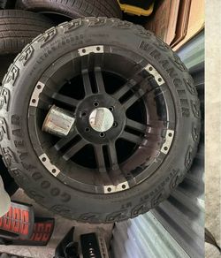 Wheels 20 bolt pattern 6x139.7 chevy silverado 6x5.5 tire Goodyear