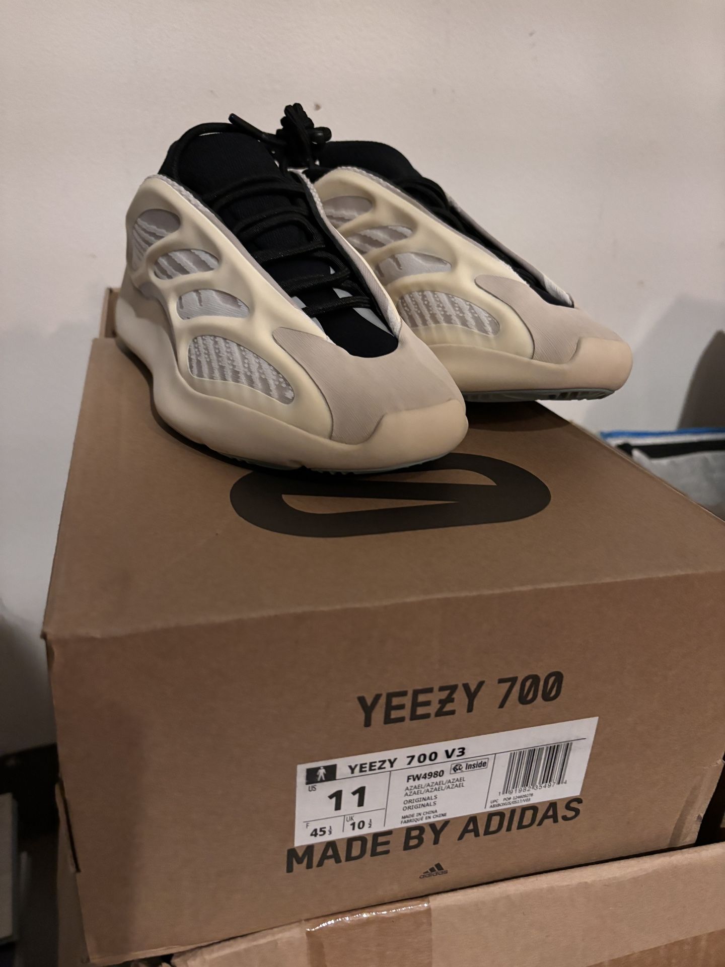 adidas gazelle silver green womens ADIDAS x YEEZY Wave Runner Boost 700 Size 6 Grey Multi-Color Mesh Snea –  Sui Generis Designer Consignment main image 0