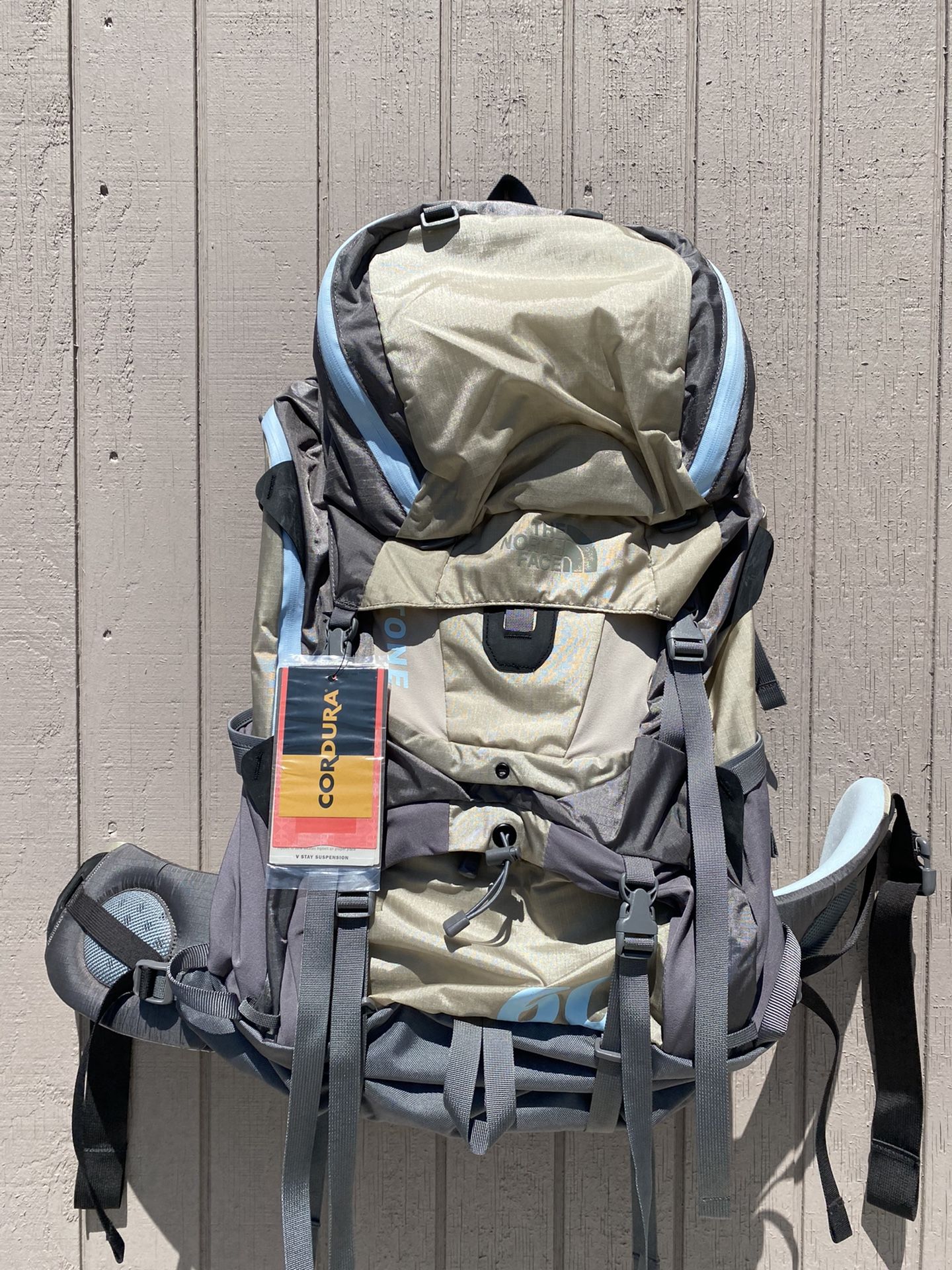 New With Tags!! The North Face Crestone 60 Backpack (Women's) Size