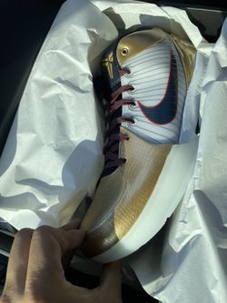 Zoom Kobe 4 Protro Gold Medal 